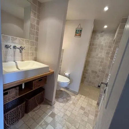 Apartman Appartement Lumineux Vue Mer Calme Au Coeur Du Viel Antibes Clim Neuve