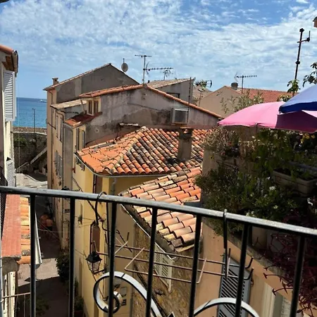 Appartement Lumineux Vue Mer Calme Au Coeur Du Viel Antibes Clim Neuve *