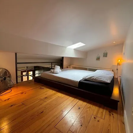 Appartement Lumineux Vue Mer Calme Au Coeur Du Viel Antibes Clim Neuve Apartman Antibes